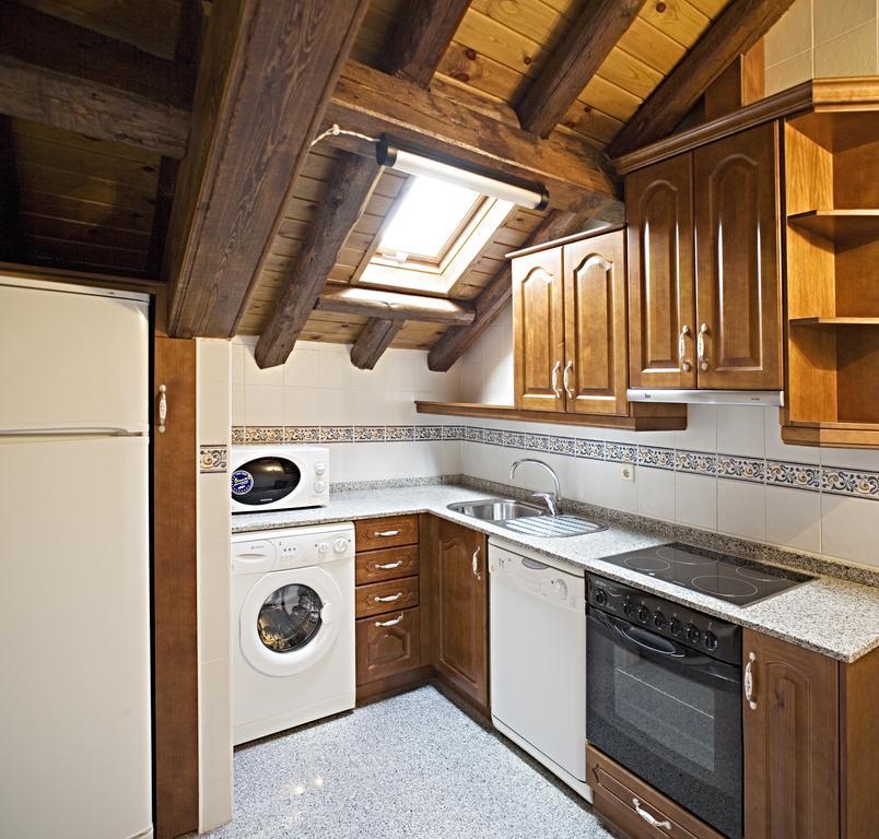 Apartamentos Casa Buisan Broto Ruang foto